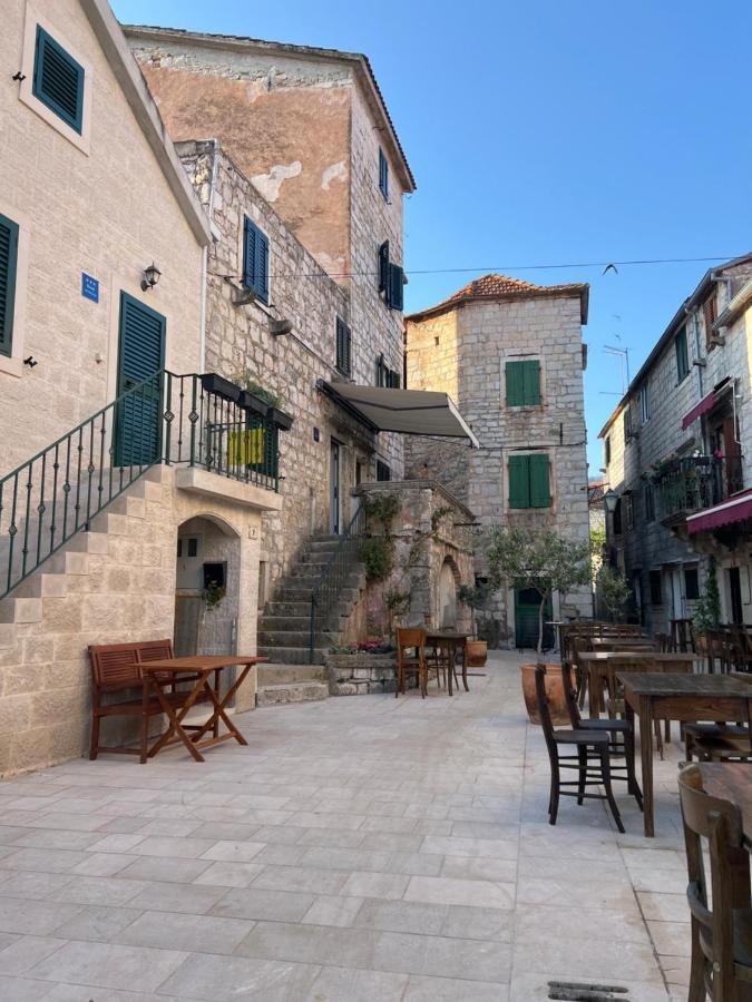 Residence Bella Stari Grad  Exteriör bild